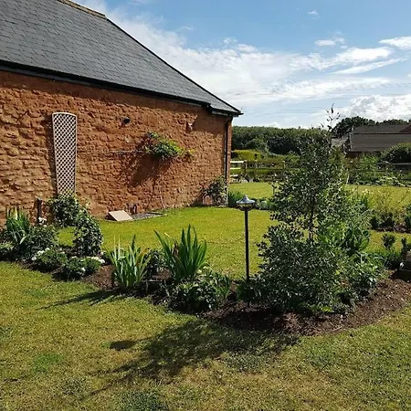 Sweet Meadow Lodge Exeter Exterior photo